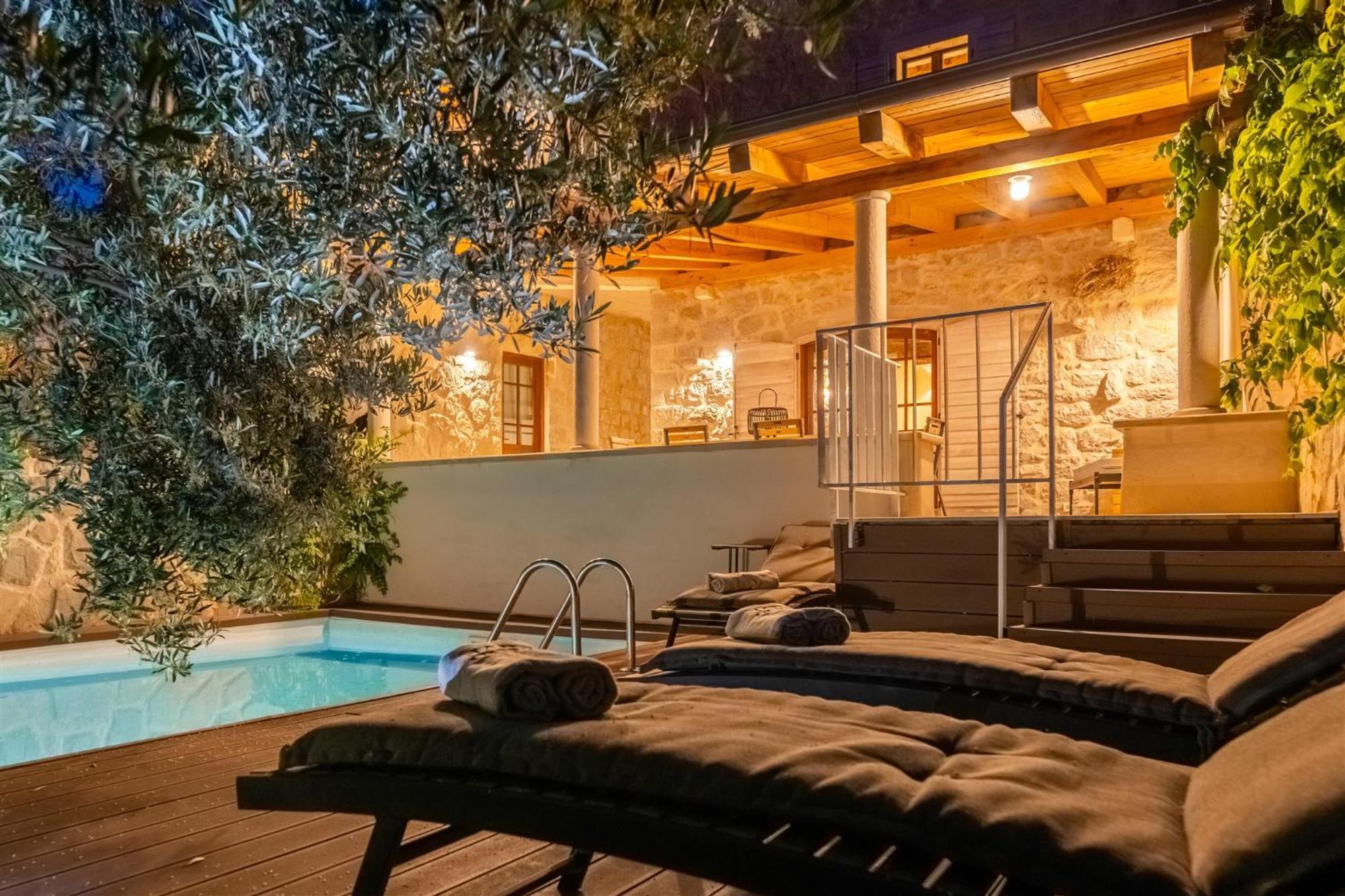 Dvor Pitve Villas เยลซา ห้อง รูปภาพ
